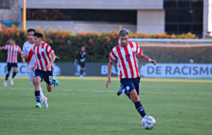 Versus / ¿Leguizamón quedó fuera del once ante Huracán por un "tatuaje albirrojo"?