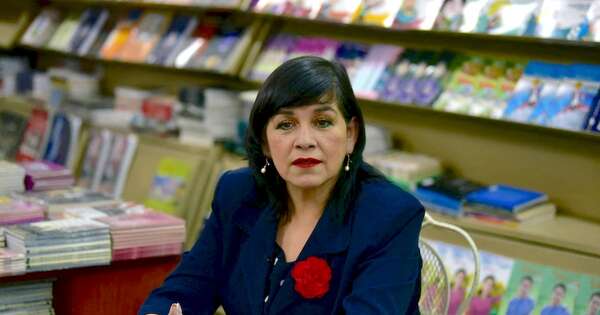 La Nación / “Ninguna otra lengua puede construir el pensamiento que no se construyó con la lengua materna”