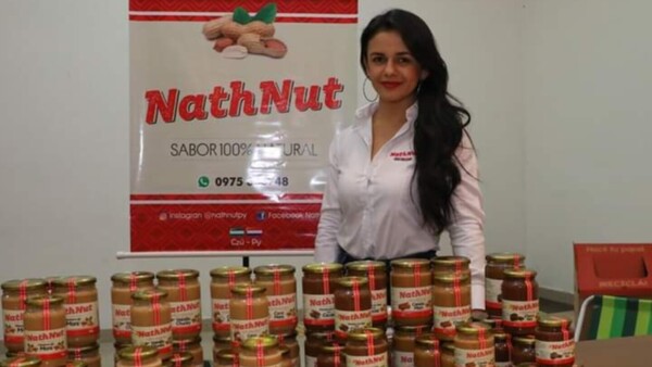 Superó el desempleo en la pandemia elaborando dulces mantecas de maní