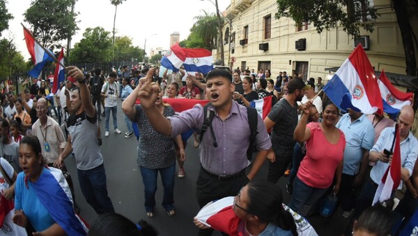 Ante el avance autoritario
