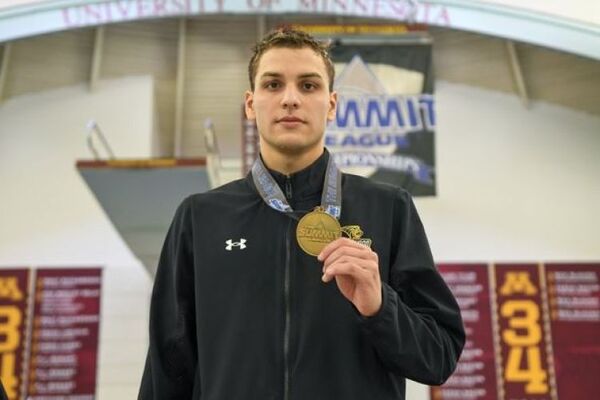Matheo Mateos se baña en oro, plata y bronce en USA