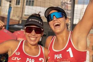 Giuliana y Michelle logran medalla de oro en circuito de playa en Chile - La Tribuna