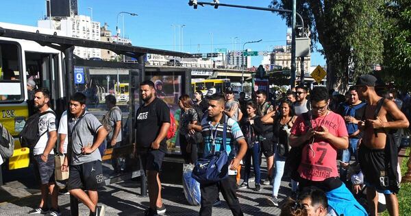 La Nación / Proteger a los más pobres recomienda FMI a Milei
