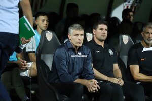 Versus / Martín Palermo destaca las virtudes del Olimpia tras el primer triunfo de su era