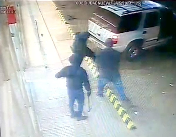 Bandidos arrancan y roban cajero automático de Itaú, instalado en un supermercado de CDE - La Clave