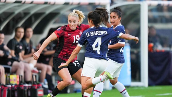 La Albirroja no pudo ante Canadá