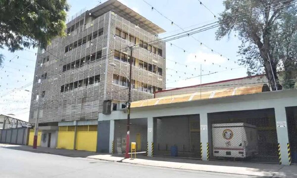 IPS: Familiares quitan intubación a trabajadores de Ochsi en terapia y quedan detenidos – Prensa 5