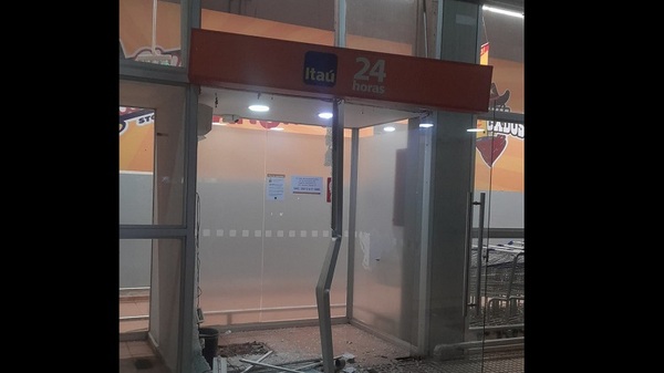 Asaltacajeros asestaron su golpe en Ciudad del Este - Noticias Paraguay