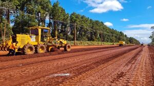 Avanzan las obras de construcción del primer lote de la ruta Puerto Indio - La Clave