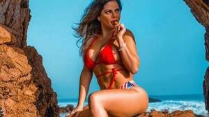 ¡Dionoguarde! Simone Villar reapareció con fotos al borde de la censura
