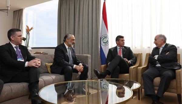 Presidente de la República mantuvo reunión con empresario Jordi Robinat en España