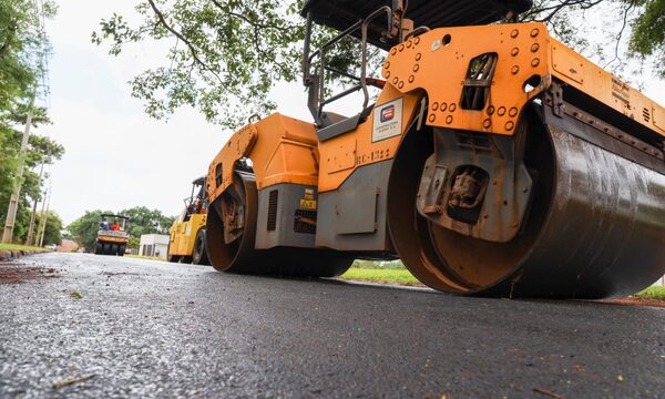 Se iniciaron las obras de pavimentación asfáltica en Naranjal con financiamiento de ITAIPU