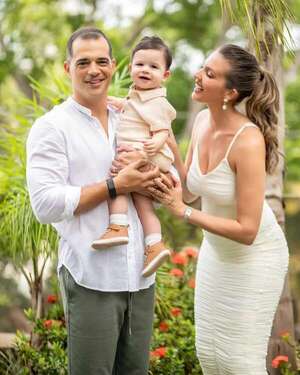 Annita Chase celebró el primer año de Santi - Gente - ABC Color