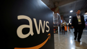 Amazon Web Services se convierte en socio 100 del Cl煤ster de la Energ铆a de Arag贸n - Revista PLUS