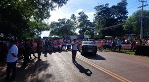 Cierran rutas en Salto del Guairá contra plan Hambre Cero