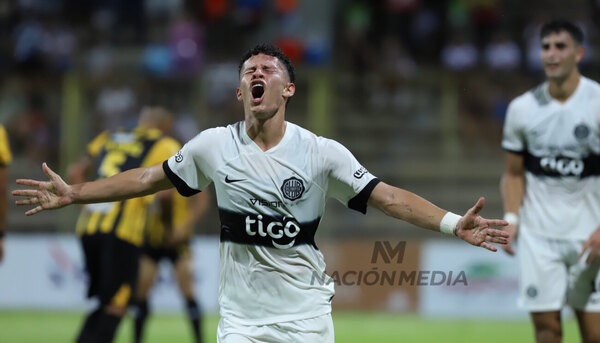 Versus / Un gol muy especial para Carlos "Paragua" Espínola