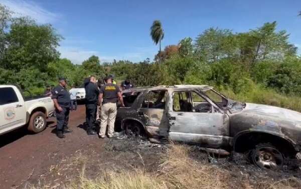 Hallan incinerada la camioneta utilizada para robar cajero automático - Noticiero Paraguay