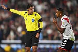 Trinidense: Jhon Ospina, el juez de la revancha con El Nacional - Sportivo Trinidense - ABC Color