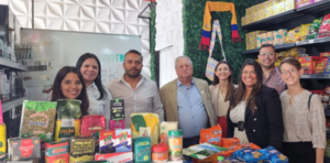 Producci贸n de yerba mate paraguaya genera empleo a 55.000 familias del pa铆s - Revista PLUS