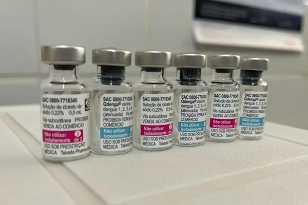 Foz de Yguazú recibe 7.909 dosis de vacuna contra el dengue - La Clave