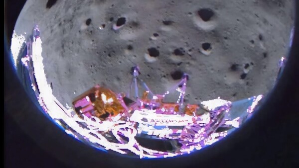 El módulo Odiseo envía sus primeras imágenes desde la Luna
