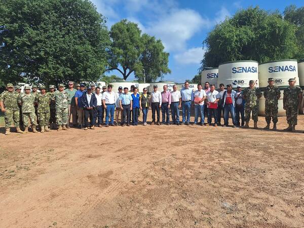 Entregaron tanques de agua a seis municipios del Chaco