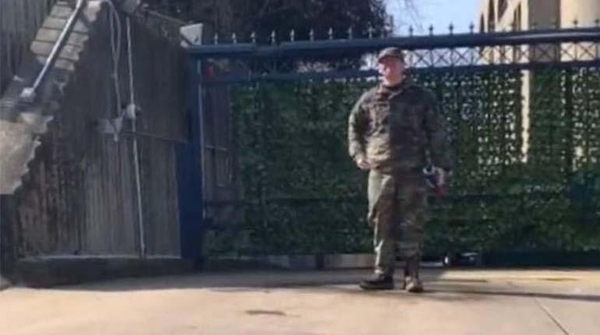 Un soldado estadounidense se inmola frente a la embajada israelí en Washington