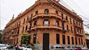 Tesoro inicia el año sin recursos de la EBY y con nulos aportes de entes