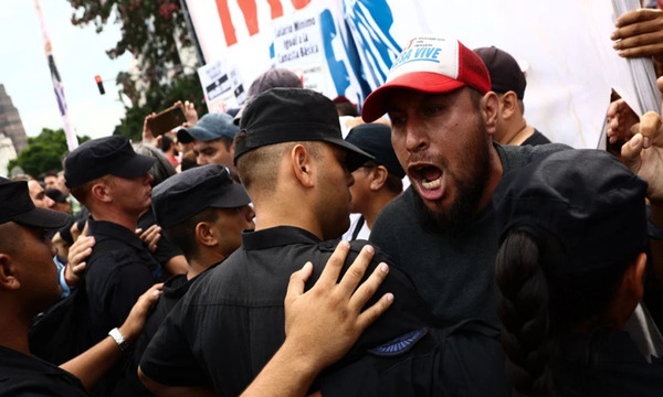 Docentes Argentinos reclaman mejores salarios