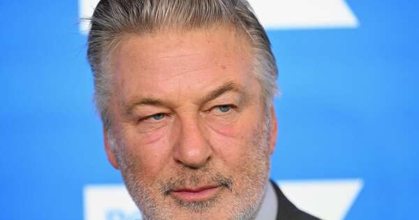 La Nación / Alec Baldwin irá a juicio en julio por tiro mortal