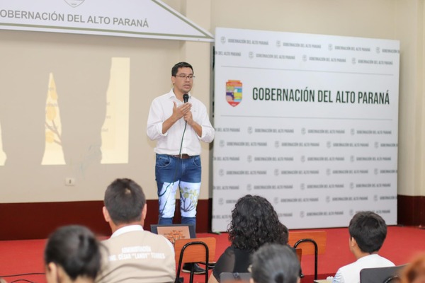 Becas en Alto Paraná: darán a conocer lista de adjudicados - ADN Digital