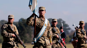 Milei prohíbe el lenguaje inclusivo en las Fuerzas Armadas argentinas