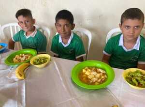Nueva Alborada garantiza almuerzo para estudiantes de 14 escuelas