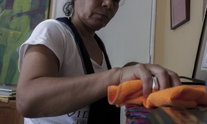 La ardua labor de las trabajadoras domésticas | Telefuturo