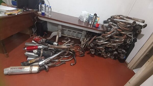PMT incautó decenas de escapes “roncadores” de motocicletas en CDE