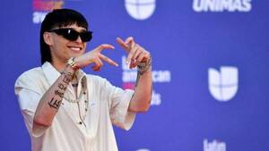 ¡Peso Pluma canceló su show en Paraguay y se internó en una clínica de rehabilitación!