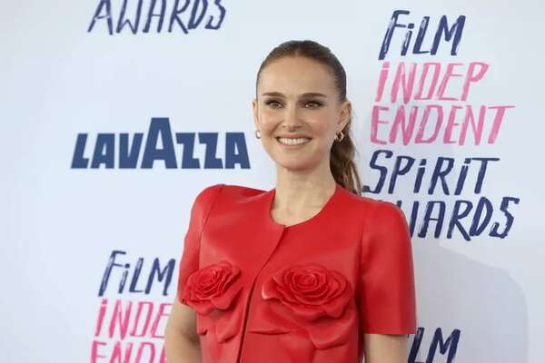 Natalie Portman, una “Lady in red” en los Spirit Awards - Gente - ABC Color
