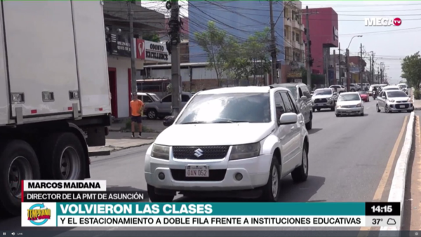 Volvieron las clases, pero también la doble fila frente a las instituciones educativas - Megacadena - Diario Digital