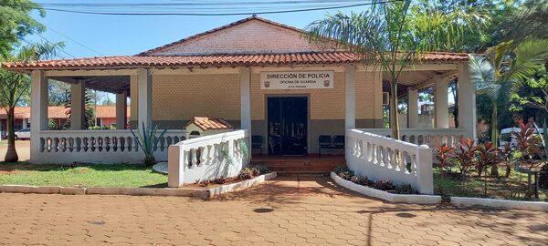 Policía apartado del cargo por pasar información a implicados en el robo a cambistas de CDE - La Tribuna