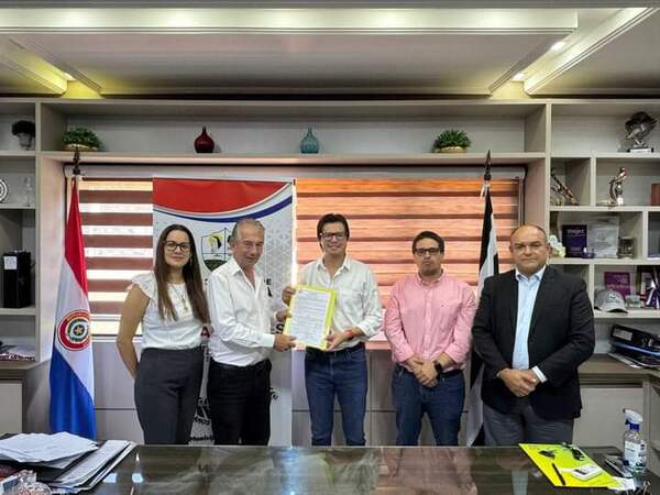 Santa Rita: Fiscalía recibe título de propiedad de parte de la Municipalidad para futuro local propio - ADN Digital