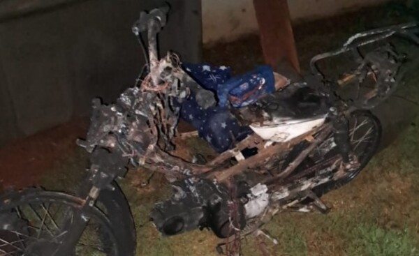 Infiel golpeó a su concubina y luego quemó la casa