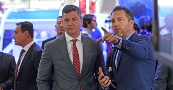 Presidente Peña promueve oportunidades de inversión en el Mobile World Congress