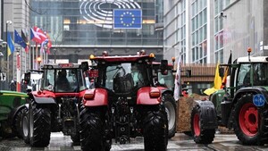 Harto de la burocracia, agro europeo acorrala a políticos