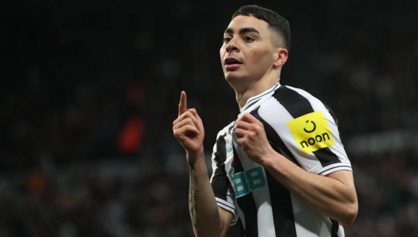 Sufrió y tuvo que ir hasta los penales, pero con Almirón el Newcastle avanza en la FA Cup