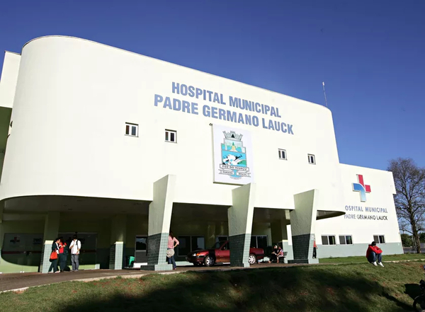 Crece 500% la demanda de trámites en el Consulado paraguayo en Foz de Yguazú - La Clave
