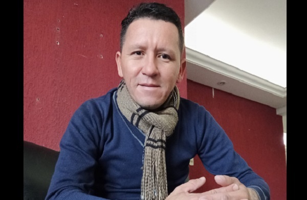 Javier “Chaqueñito” Vera sale del clóset y anuncia su pase a Honor Colorado