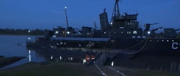 Buque de la Armada se alista para llevar 30 mil kilos de alimentos a Bahía Negra - ADN Digital