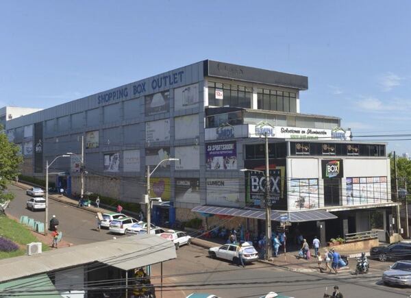 Asaltan a turista brasileño en pleno microcentro de Ciudad del Este - La Clave