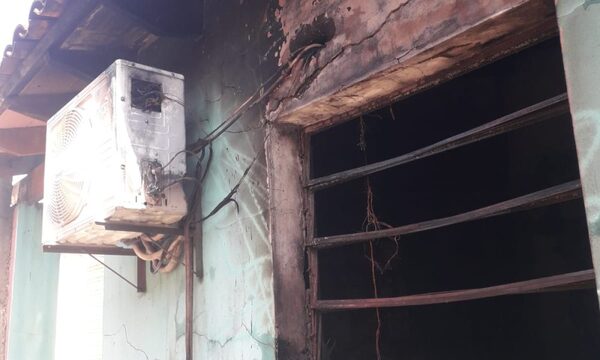 Vivienda se incendia en Hernandarias