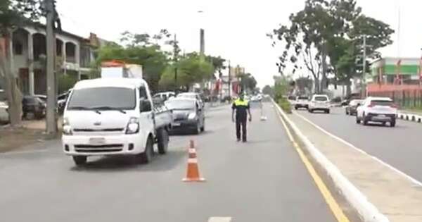 La Nación / Cierran media calzada de la avenida Eusebio Ayala